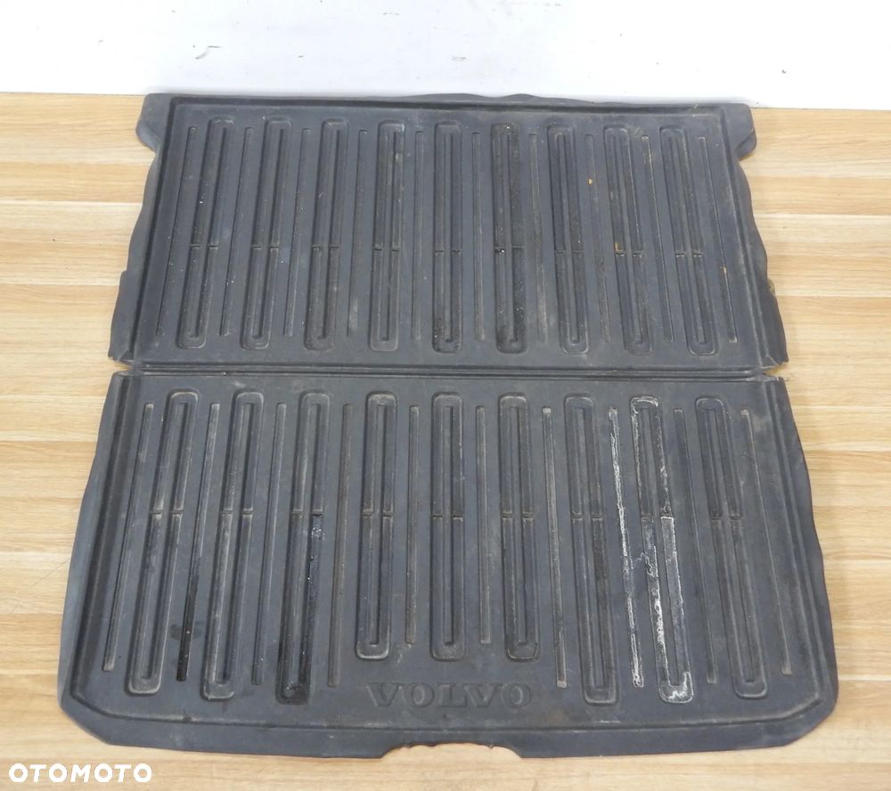Mata dywan koryto osłona bagażnika VOLVO V70 III xc70 08-16 Łuków części - 1