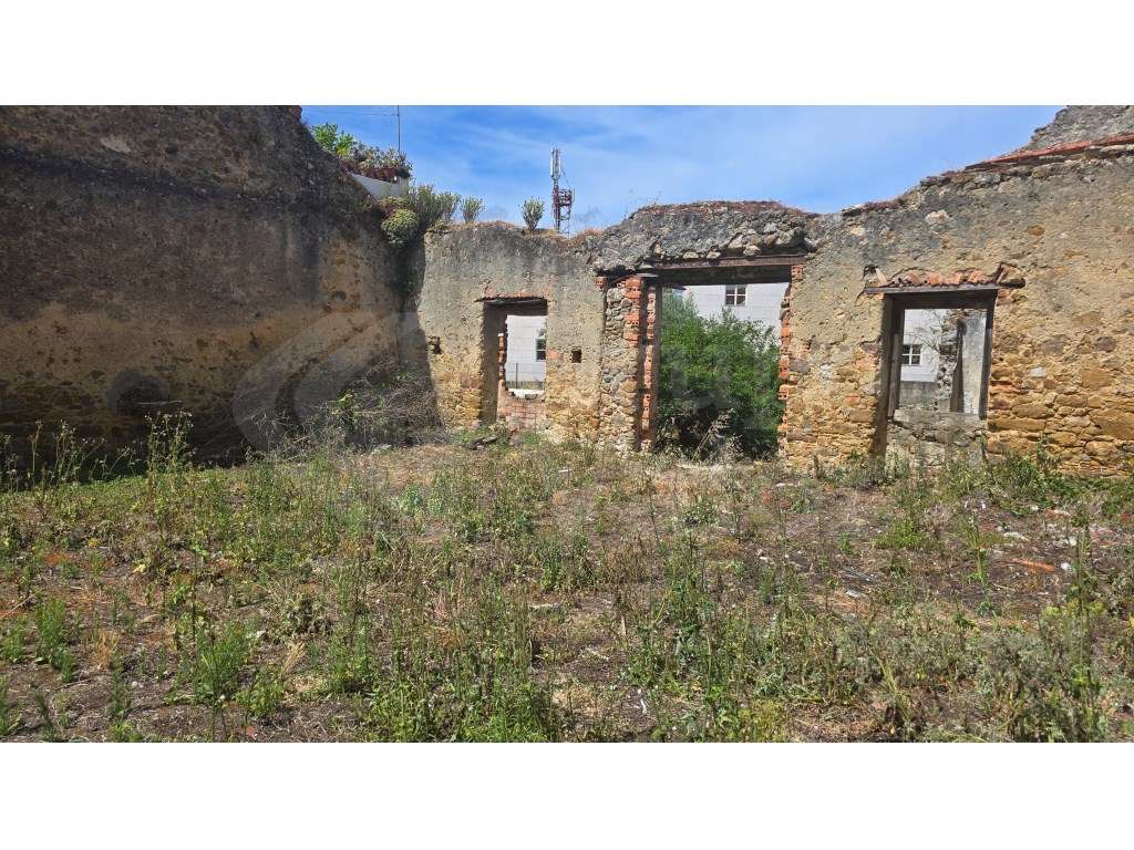 Centro de Mafra: Ruina para reconstrução - Grande imagem: 5/10