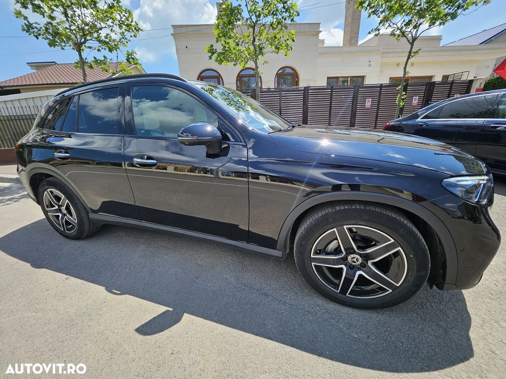 Mercedes-Benz GLC 300 d 4MATIC MHEV - 17