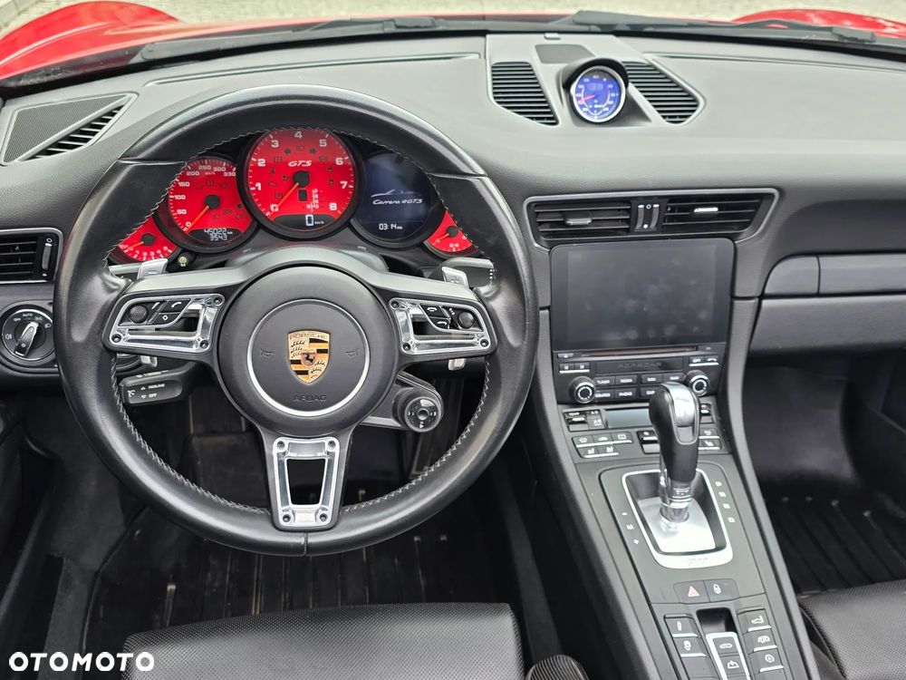 Porsche Carrera GT - 13