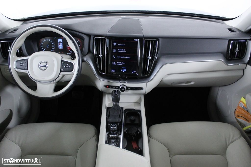 Volvo XC 60 2.0 D4 Momentum Geartronic - 18
