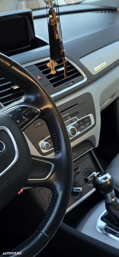 Audi Q3 1.4 TFSI Stronic - 4