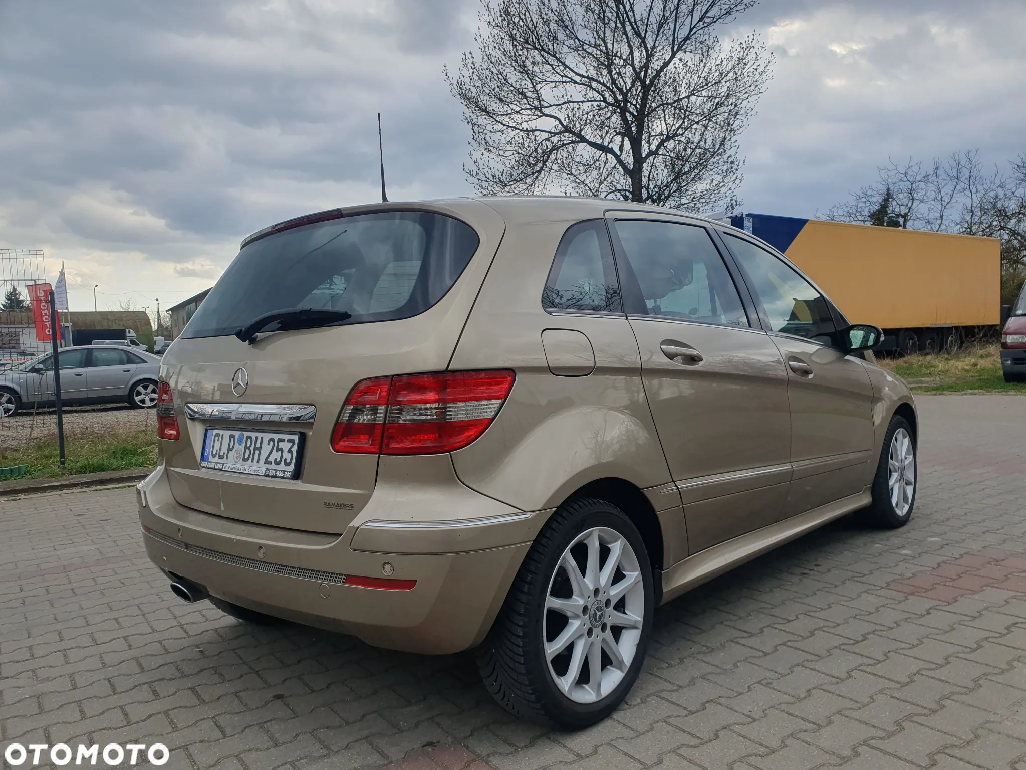 Mercedes-Benz Klasa B 180 CDI Special Edition - 3