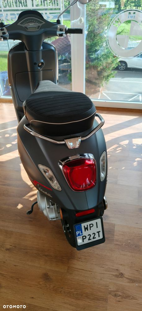 Vespa Sprint - 24