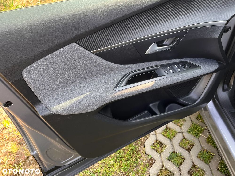Peugeot 3008 PureTech 130 Stop & Start GPF Active - 6