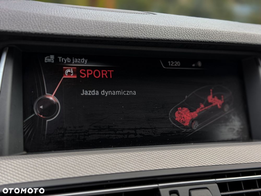 BMW Seria 5 525d Sport-Aut - 17