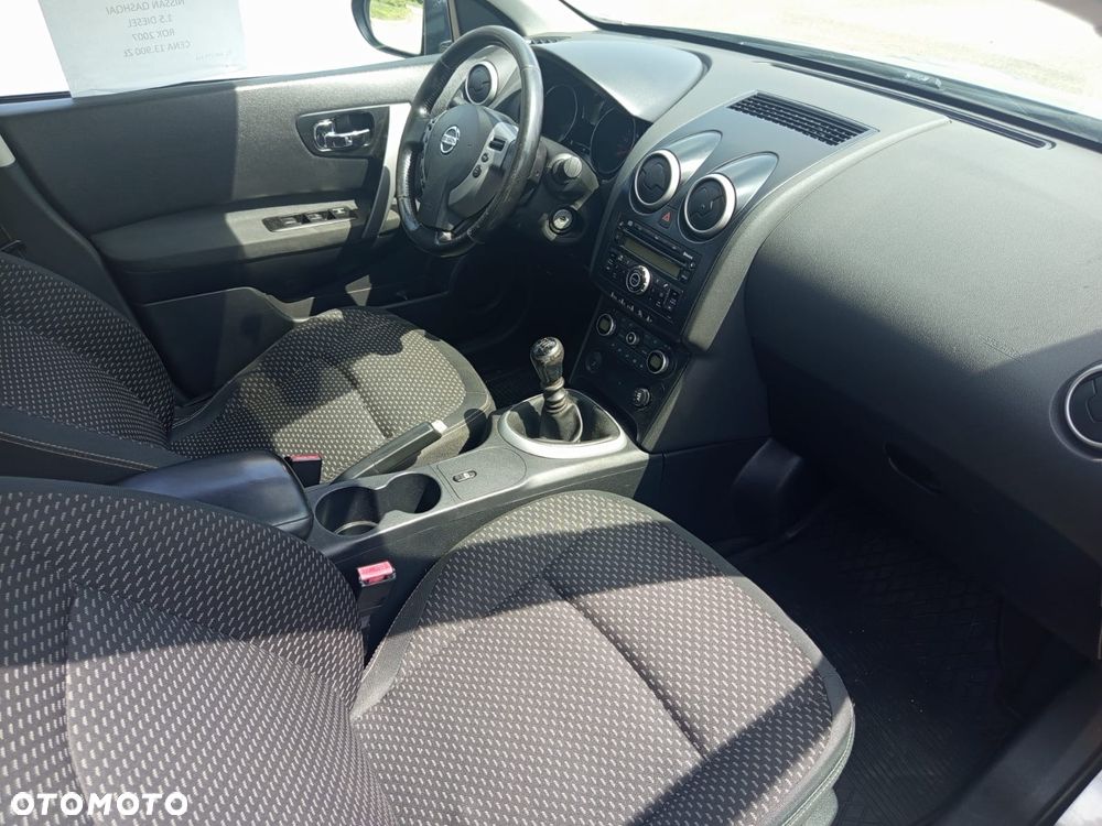 Nissan Qashqai - 14