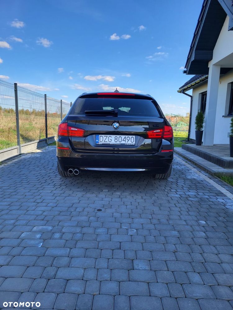 BMW Seria 5 525d - 5