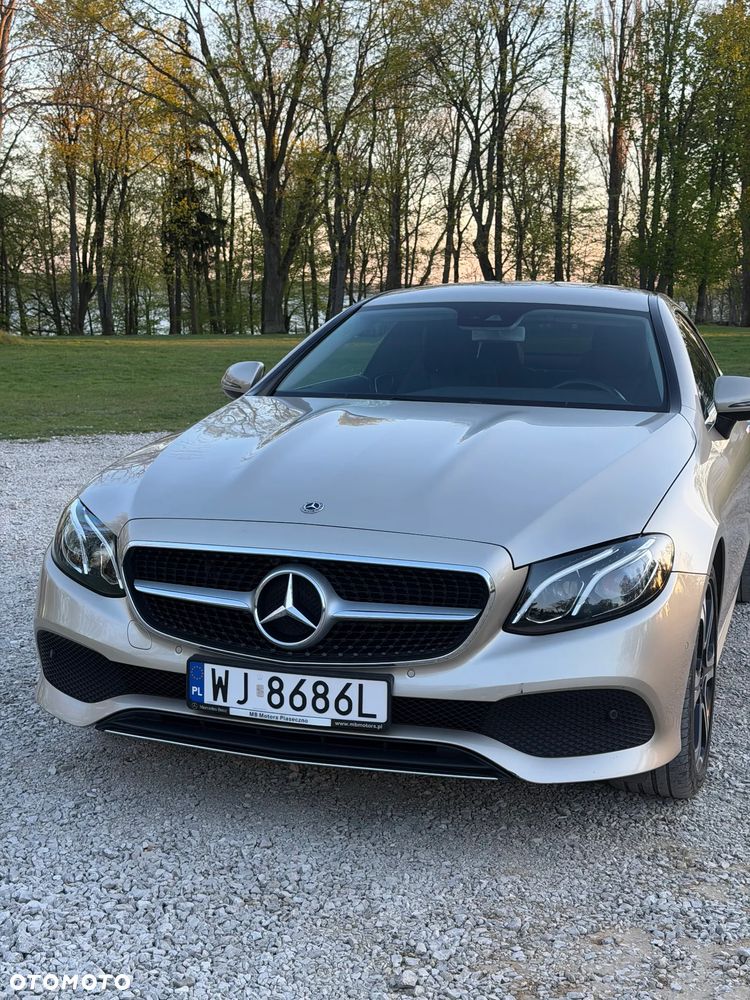 Mercedes-Benz Klasa E 200 4-Matic 9G-TRONIC - 21