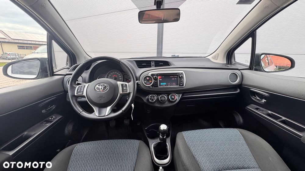 Toyota Yaris 1.3 VVT-i Luna - 32
