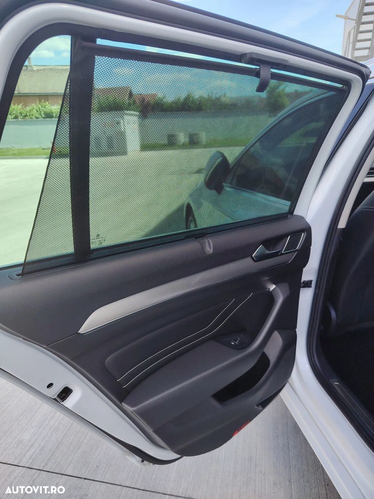 Volkswagen Passat 2.0 TDI DSG Highline - 12
