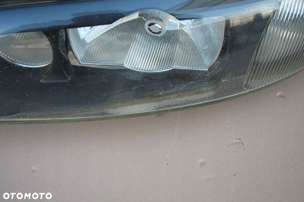 volvo v70 s60 xc70 lewy reflektor lewy xenon 30655905 europa - 4