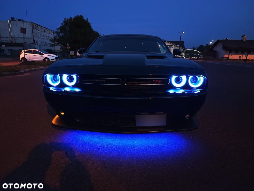 Dodge Challenger 6.4 Scat Pack - 10
