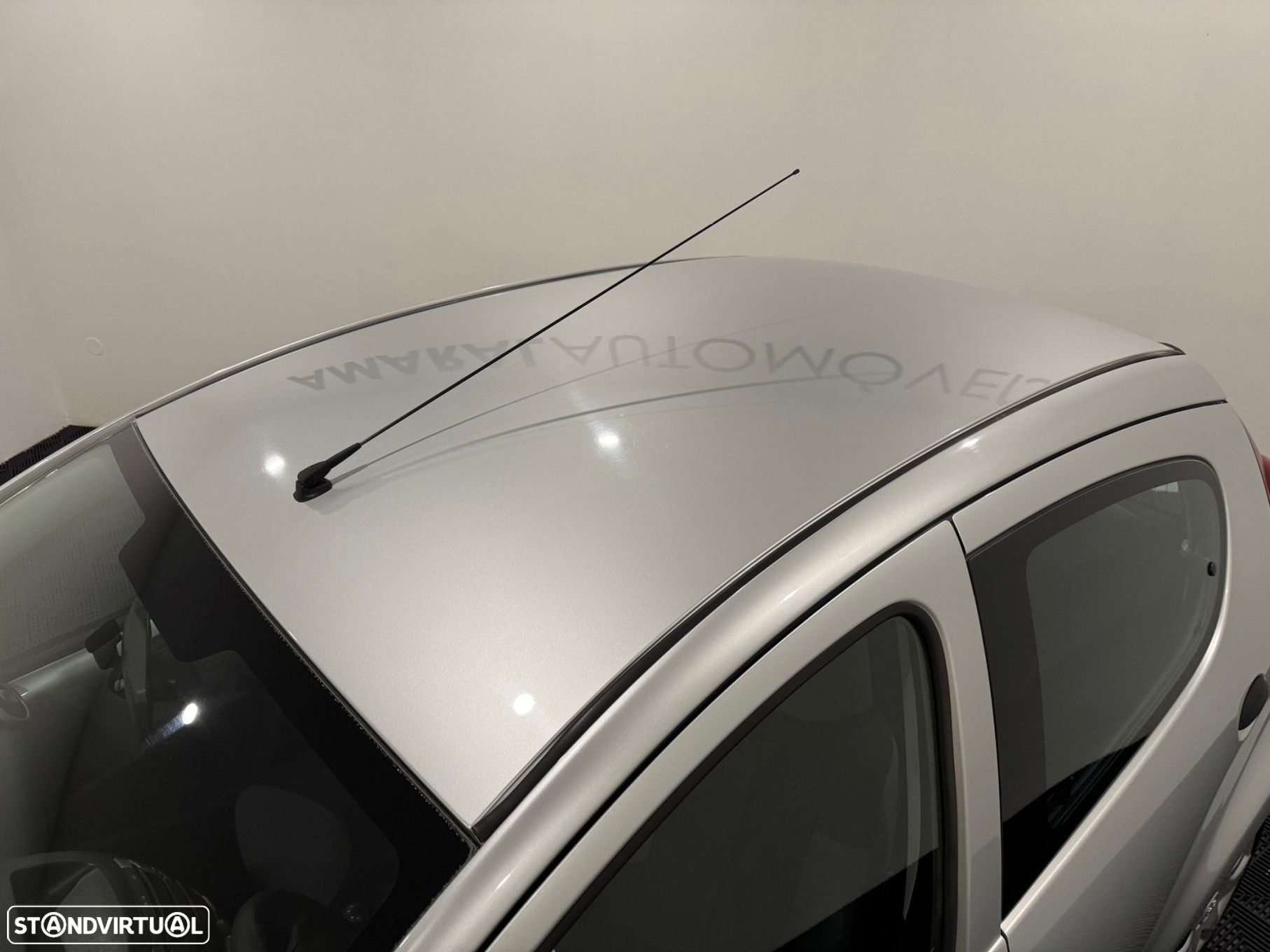 Peugeot 107 1.0 Urban - 16