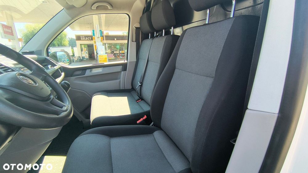 Volkswagen Transporter - 9