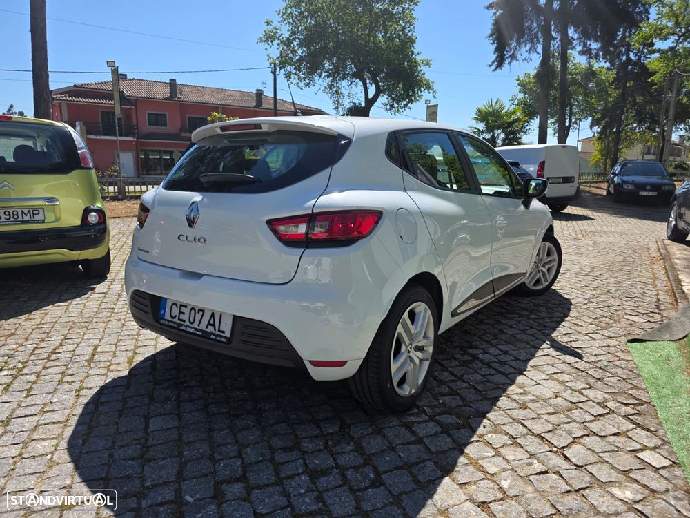 Renault Clio 1.2 16V 75 Dynamique - 3