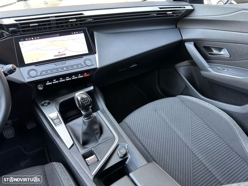 Peugeot 308 SW 1.2 PureTech Allure - 26