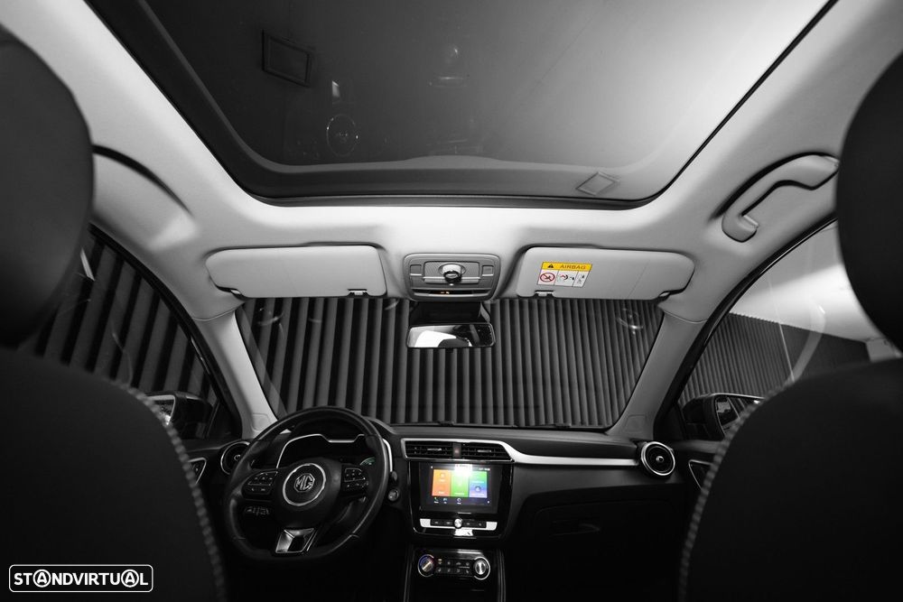 MG ZS EV 44.5 kWh Luxury - 40