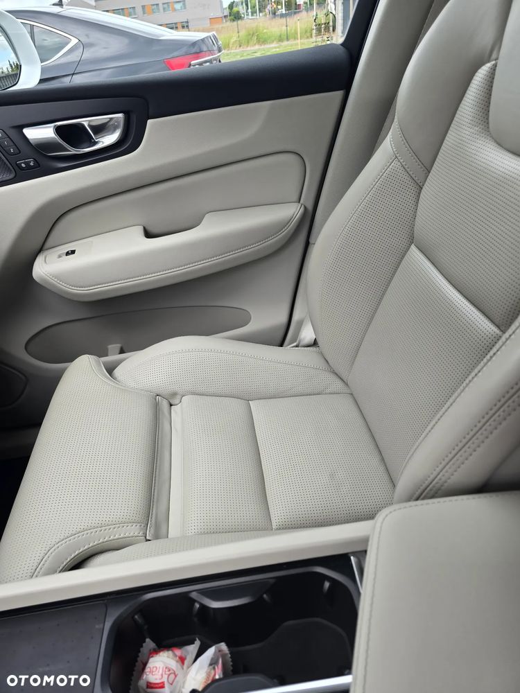 Volvo XC 60 - 6
