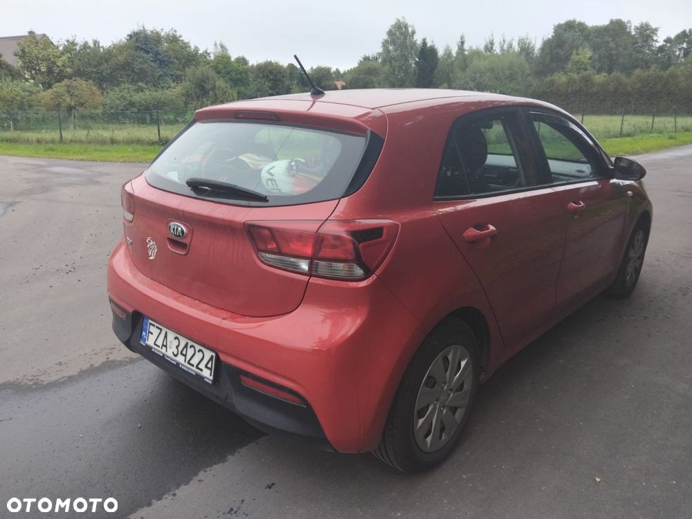 Kia Rio 1.2 Business Line Plus - 3