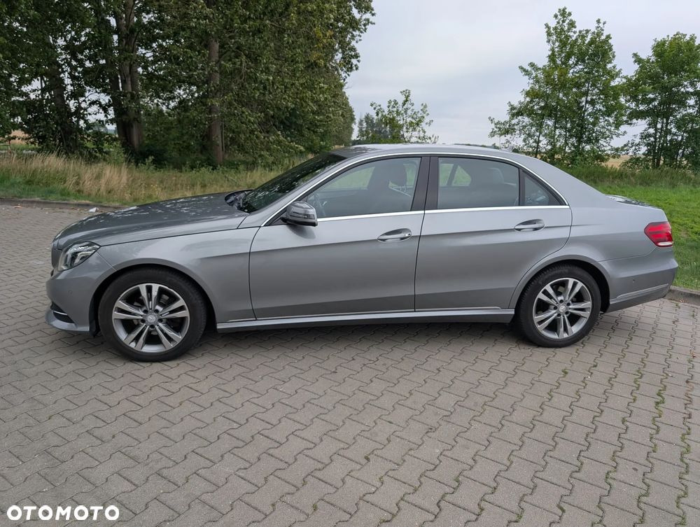 Mercedes-Benz Klasa E 220 CDI BlueEff Avantgarde - 5