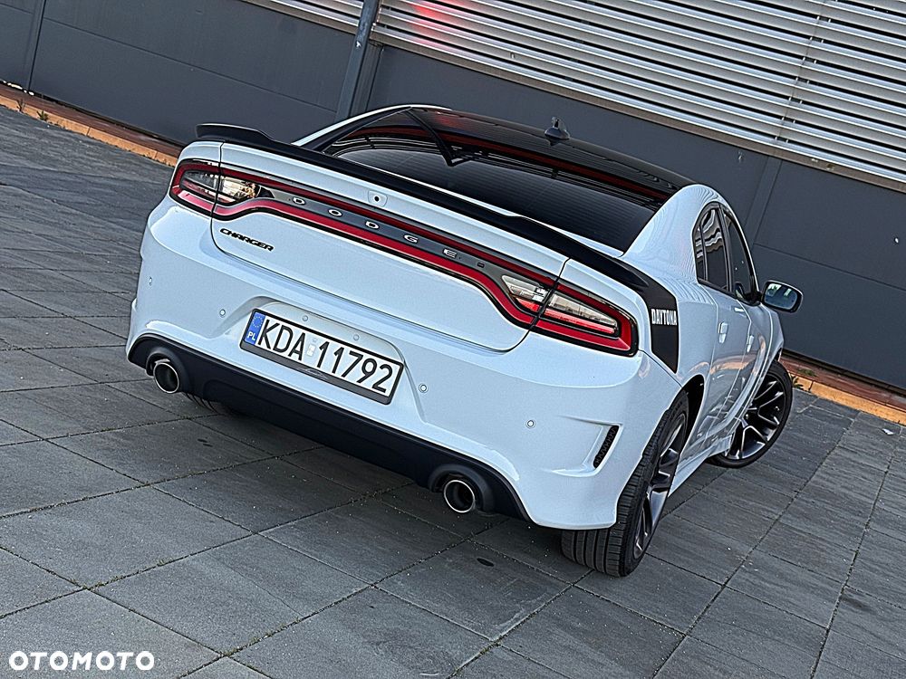 Dodge Charger 5.7 R/T Daytona - 35