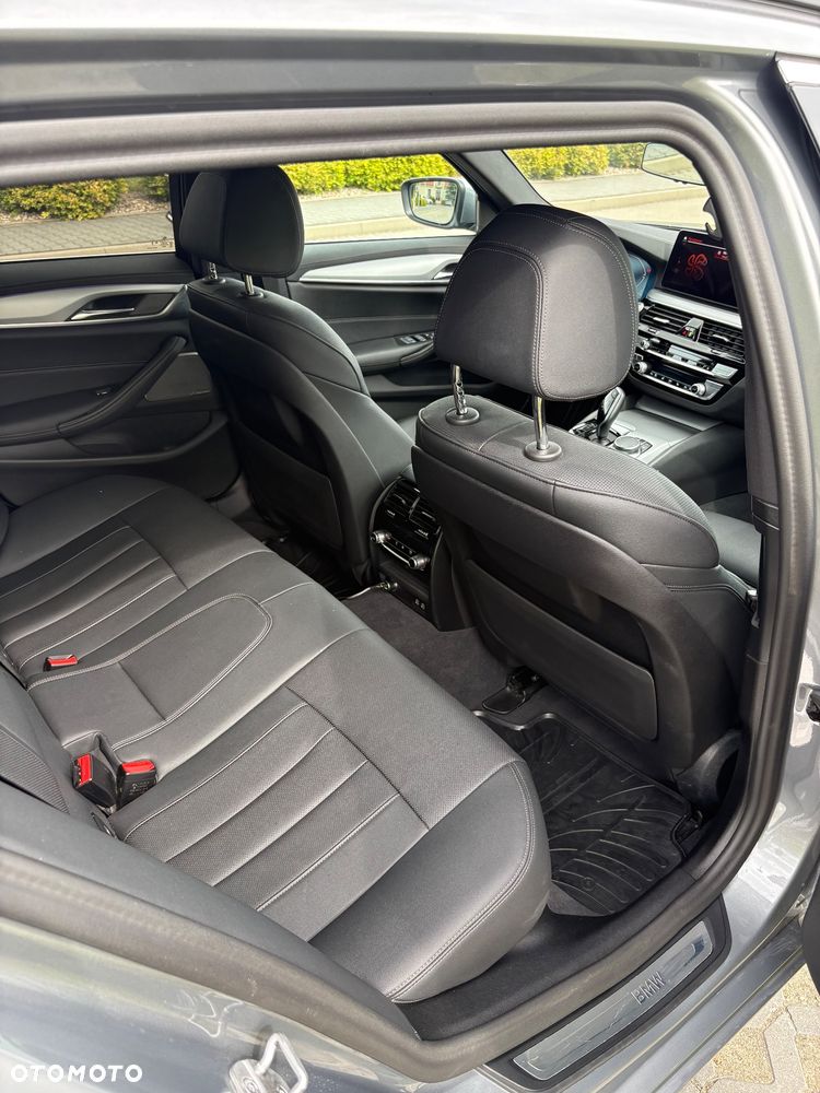 BMW Seria 5 520d xDrive - 20