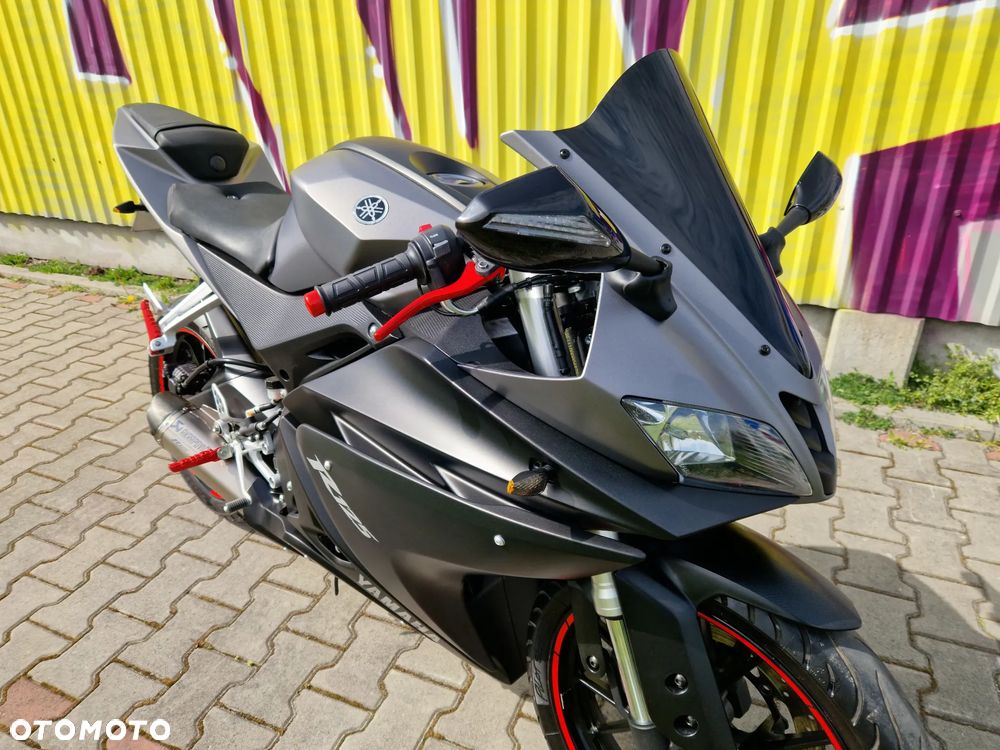 Yamaha YZF - 2