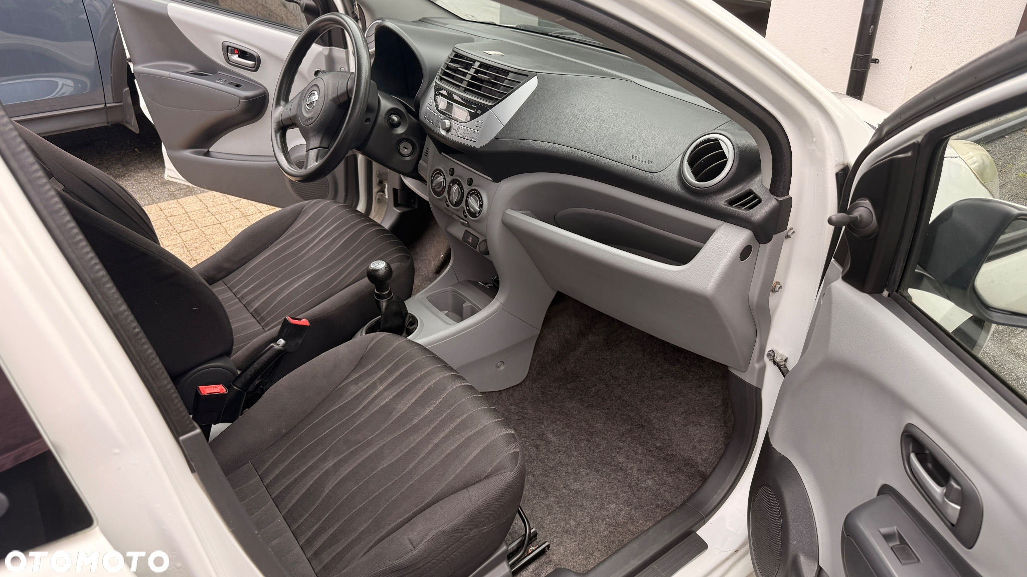 Nissan Pixo 1.0 Visia - 6