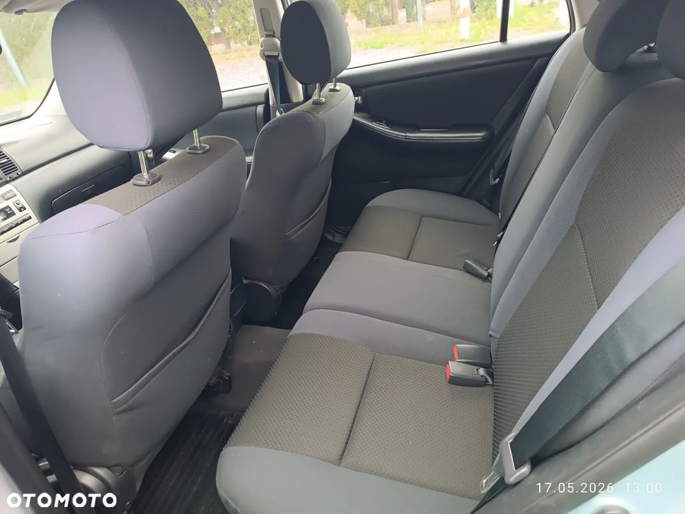 Toyota Corolla 2.0 D-4D Sol - 9