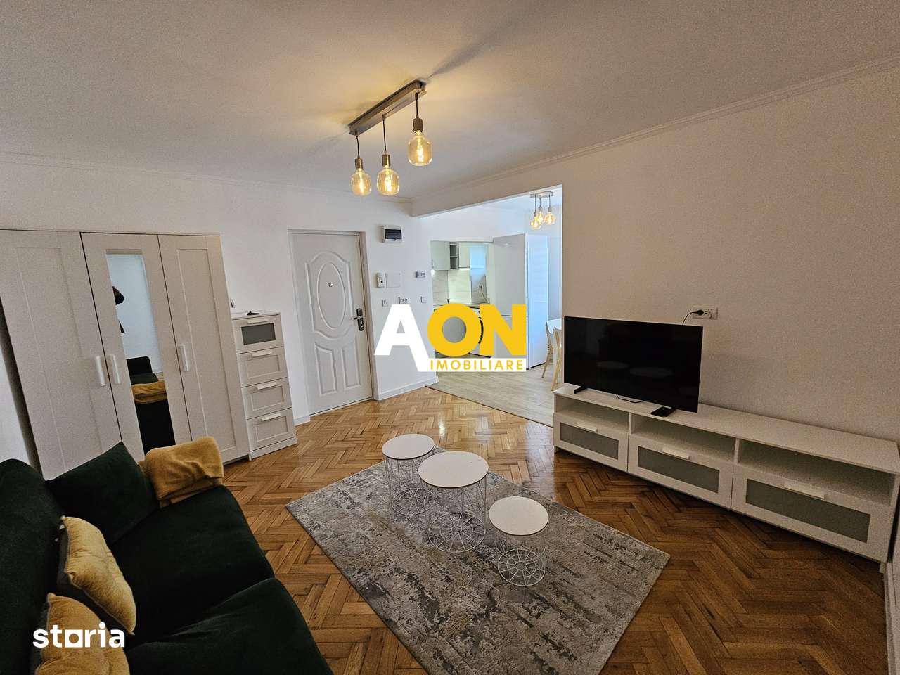Apartament cu 2 Camere, Etaj Intermediar, Zonă Ultracentrală — fotografia 1