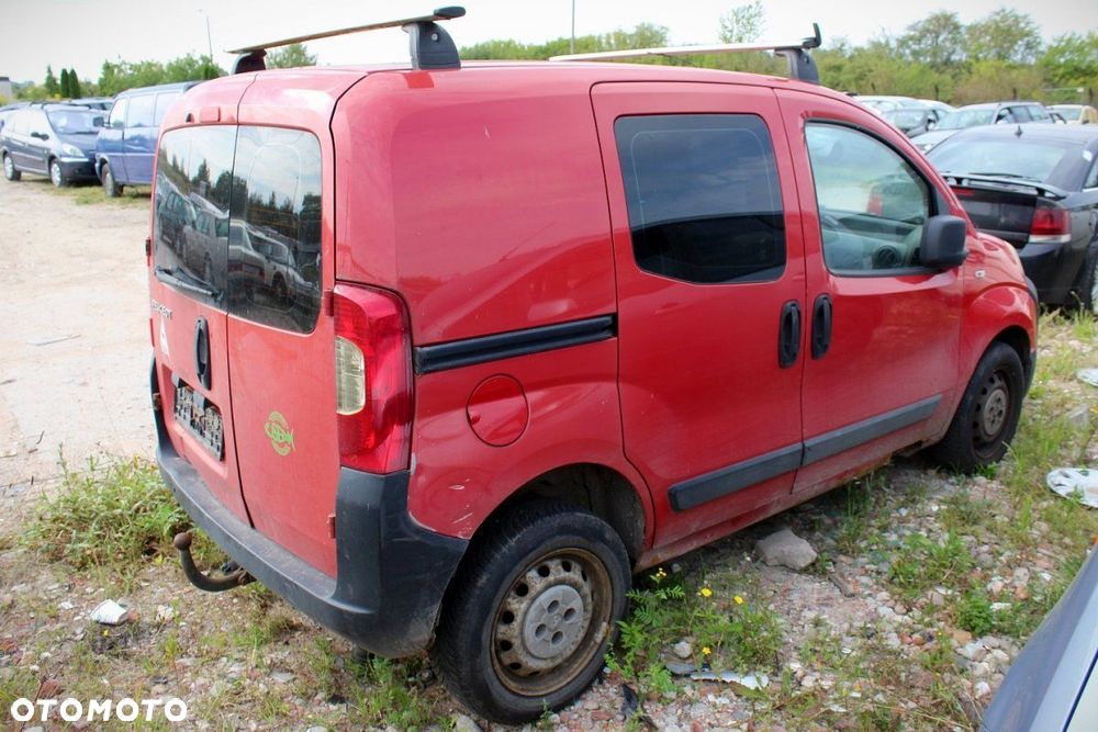 Peugeot Bipper 2009 1.4HDI 8HS (MASKA, ZDERZAK, LAMPA, BŁOTNIK, DRZWI, SZYBA, FOTEL) - 5