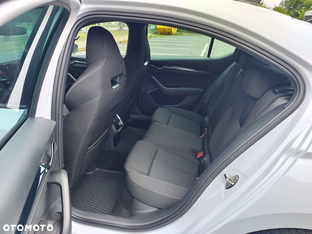 Skoda Octavia 1.5 TSI e-Tec Style DSG - 10
