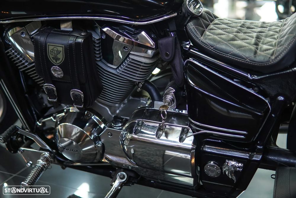 Honda VTX 1800 C - 14