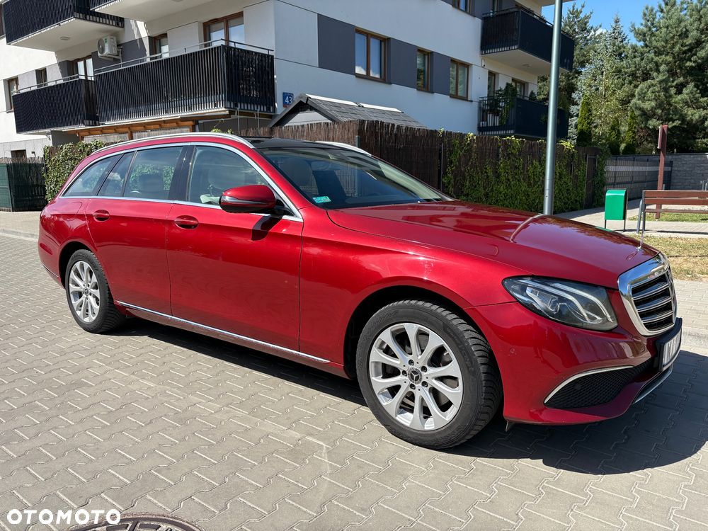Mercedes-Benz Klasa E 220 d 4Matic 9G-TRONIC Avantgarde - 3