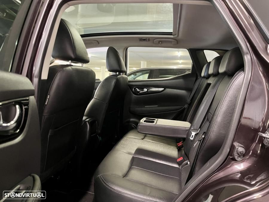 Nissan Qashqai 1.5 dCi Tekna Premium 17 360 - 25