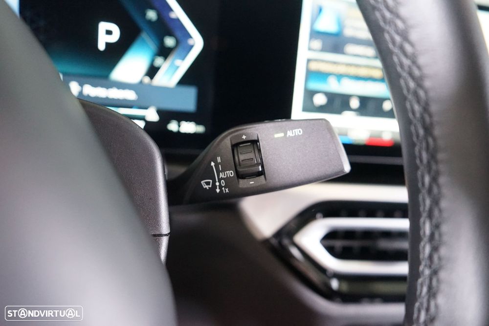 BMW i4 eDrive40 Desportiva M - 28