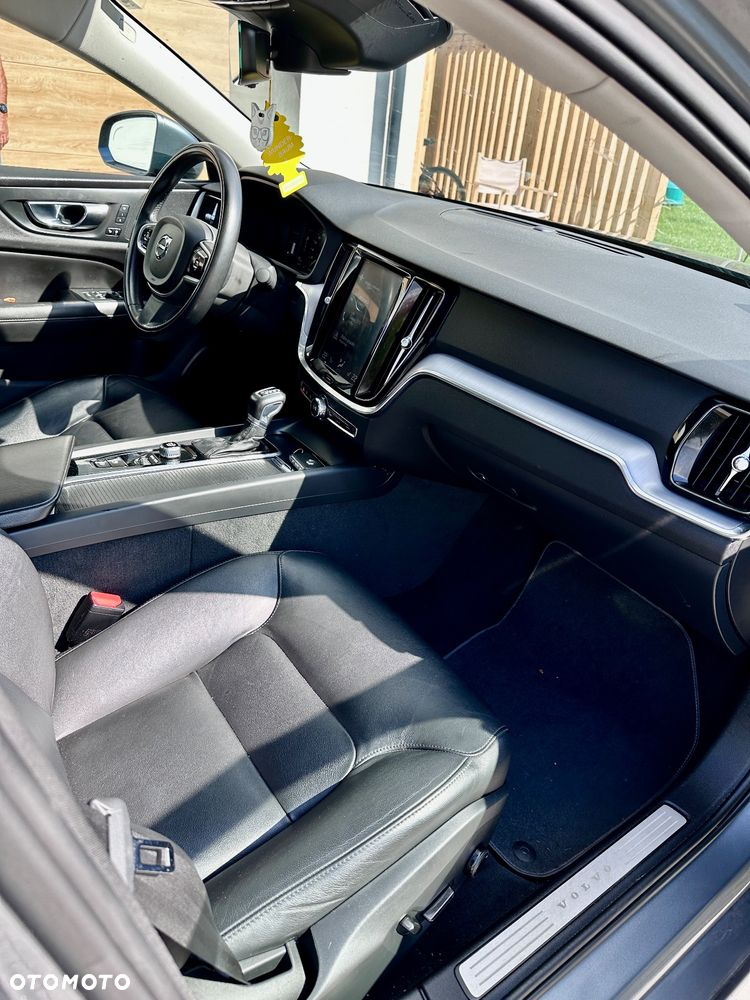 Volvo S60 T6 AWD Momentum Pro - 10