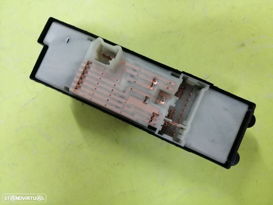 Interruptor / Botões de comando dos vidros Nissan Pickup D22 Novo - 2