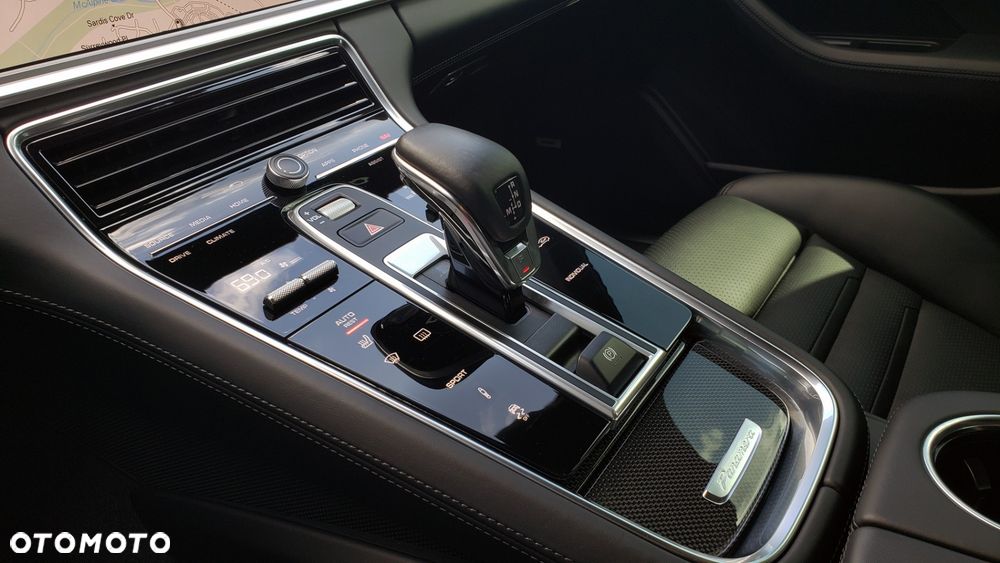 Porsche Panamera - 28
