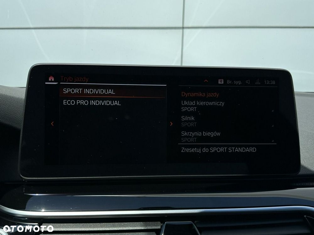 BMW Seria 5 - 32