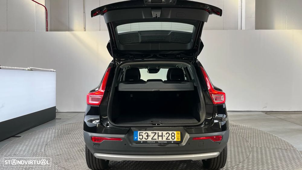 Volvo XC 40 2.0 D3 Momentum Plus - 9