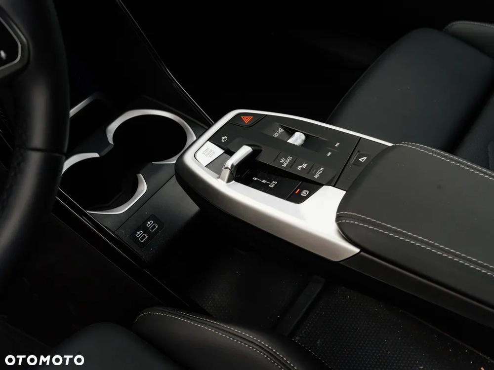 BMW X2 sDrive20i - 8