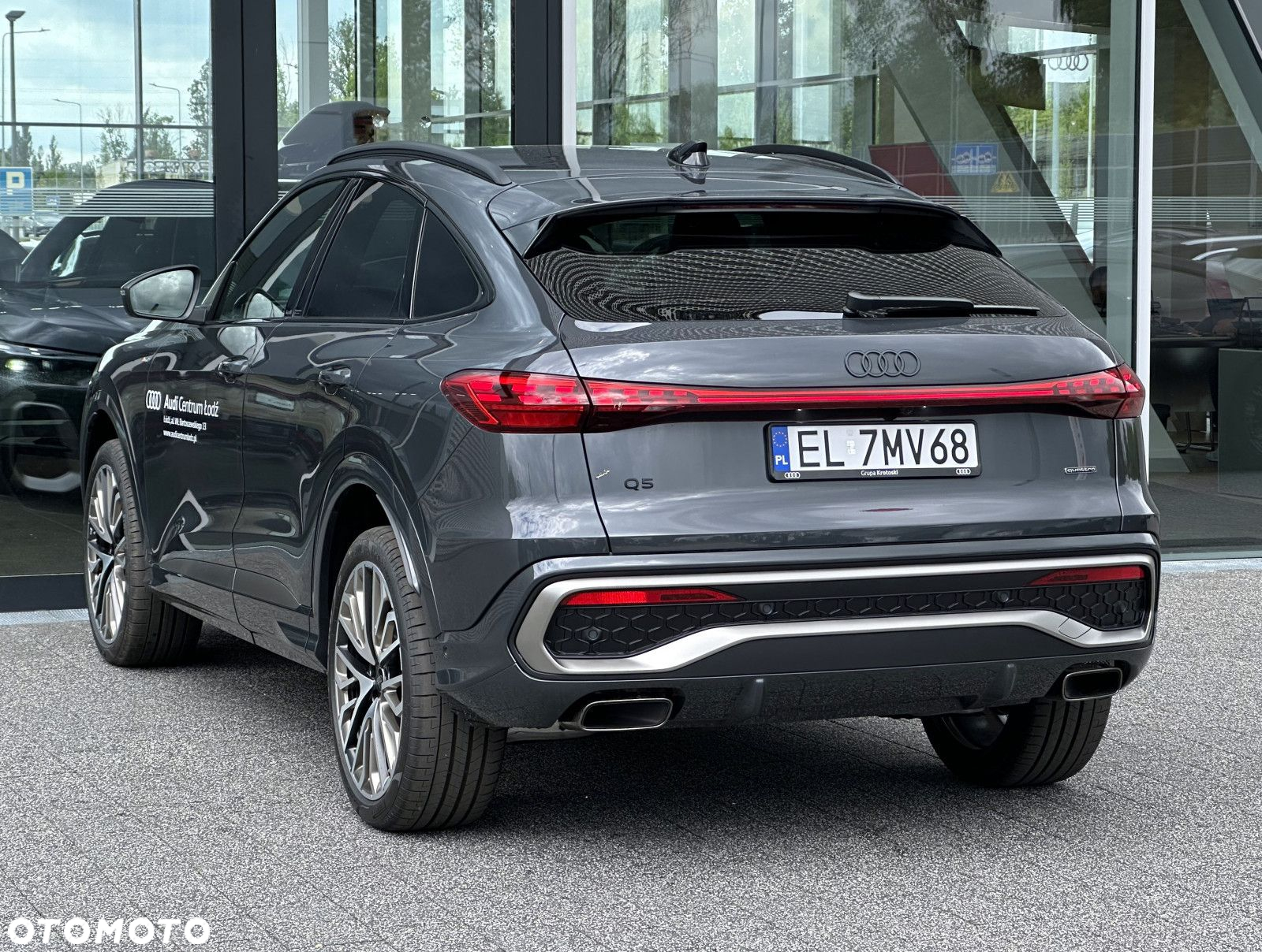 Audi Q5 Sportback - 9