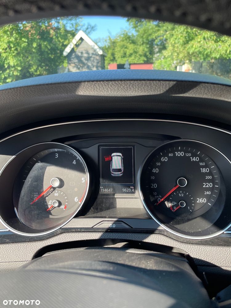 Volkswagen Passat 2.0 TDI EVO Elegance DSG - 10