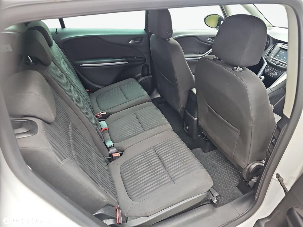 Opel Zafira - 27