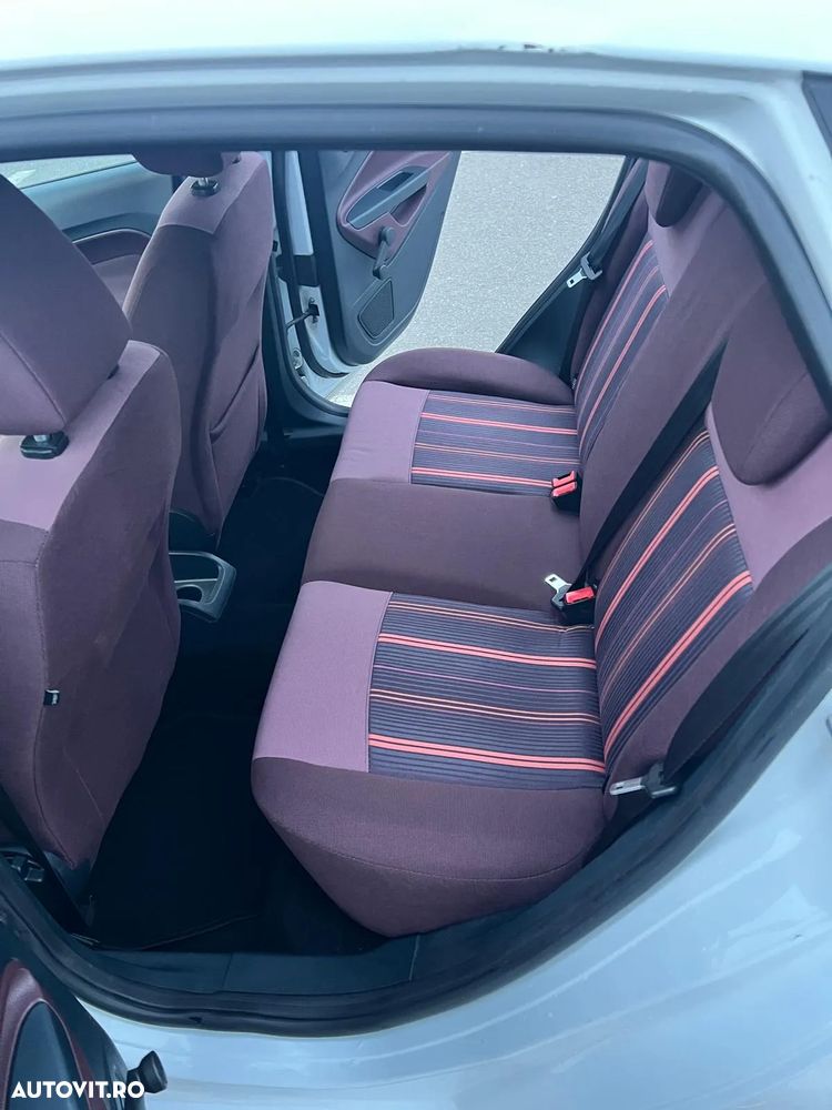 Ford Fiesta - 13