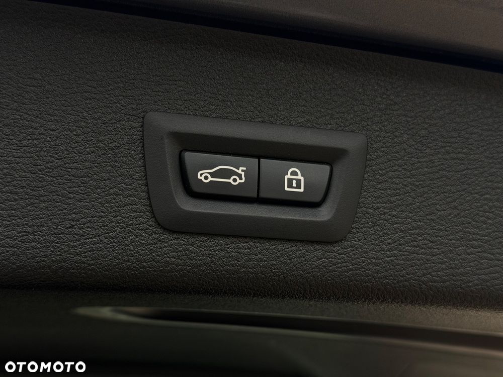 BMW X3 sDrive18d - 24