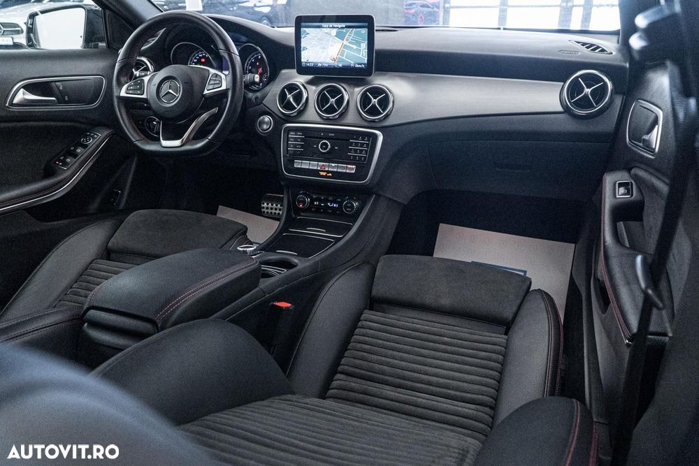 Mercedes-Benz GLA 180 7G-DCT AMG Line - 3