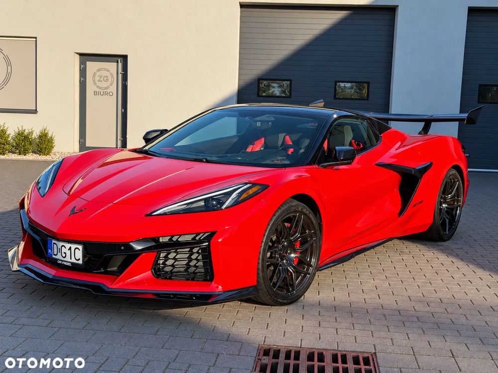 Chevrolet Corvette - 1